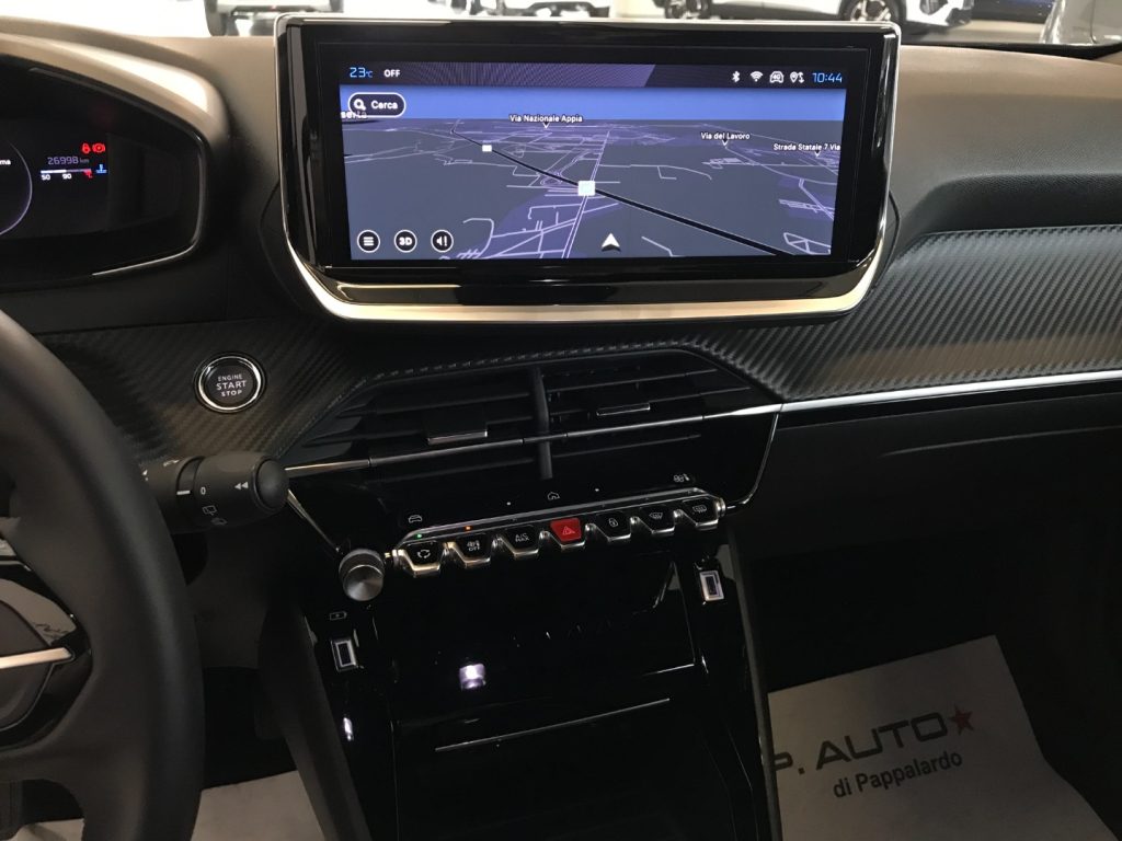 PEUGEOT 2008 PureTech 100 S&S Allure - 16