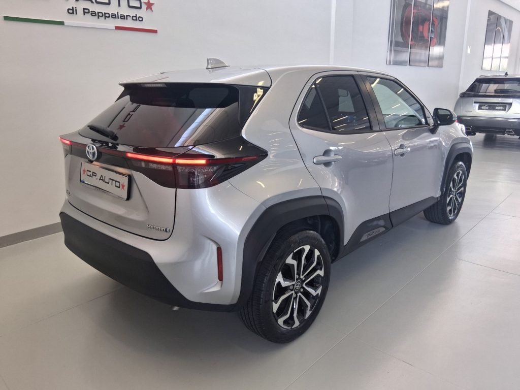 TOYOTA Yaris Cross 1.5 Hybrid 5p. E-CVT Trend - 4