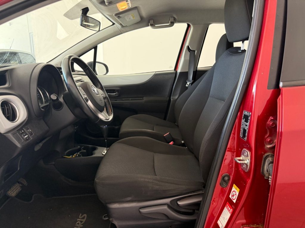 TOYOTA Yaris 1.5 Hybrid 5 porte Lounge Più - 8