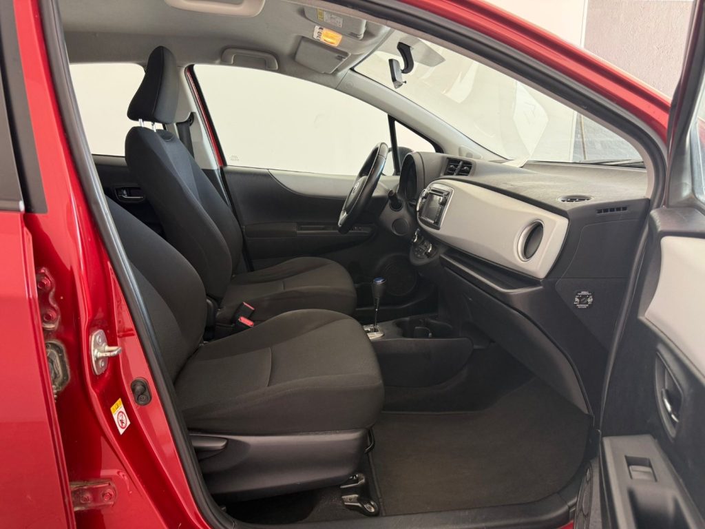 TOYOTA Yaris 1.5 Hybrid 5 porte Lounge Più - 11