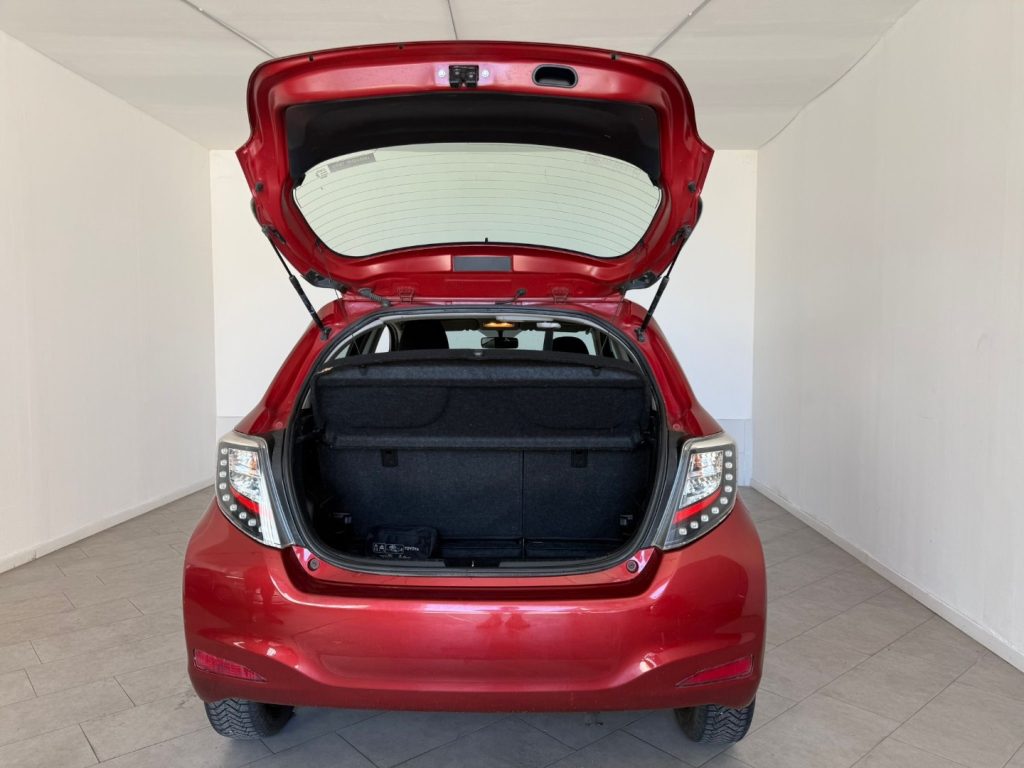 TOYOTA Yaris 1.5 Hybrid 5 porte Lounge Più - 6