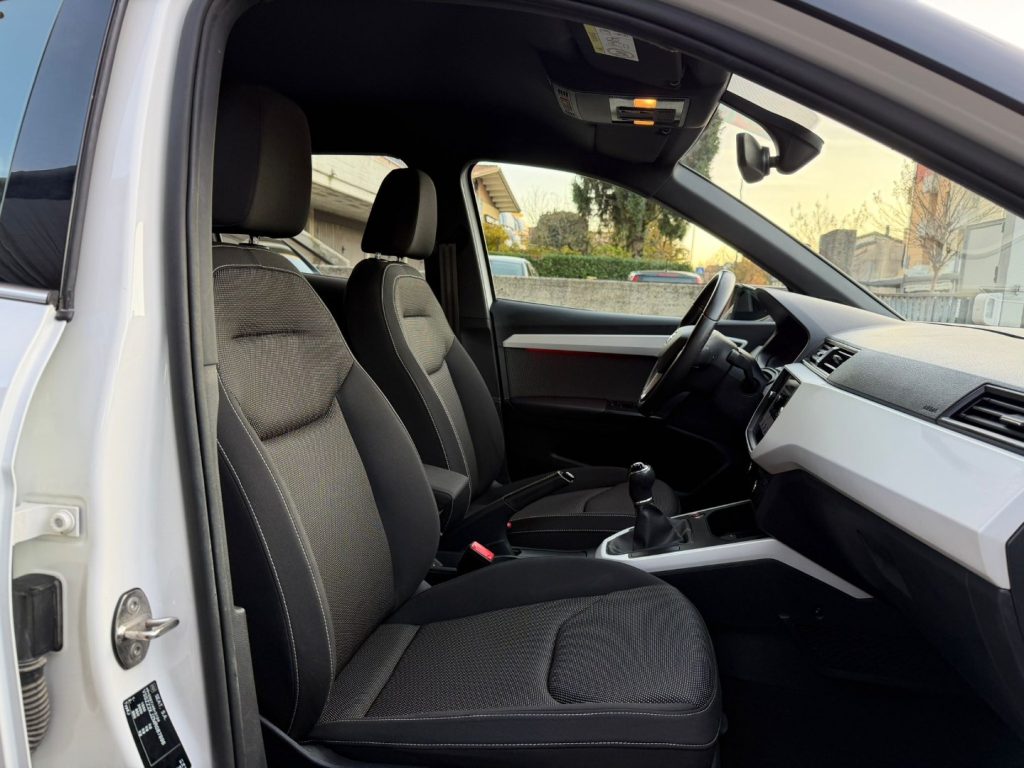 SEAT Arona 1.0 XCELLENCE - 12