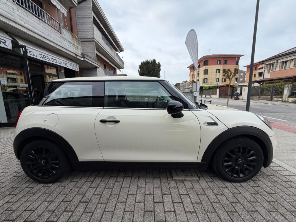 MINI One 1.5 One 75 CV - 4