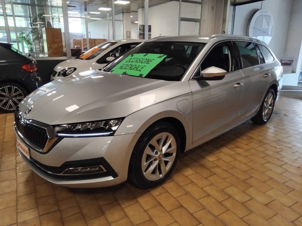 SKODA Octavia 1.4 TSI Plug-In DSG Wag. Style VIDEO PELLE 204 CV - 3