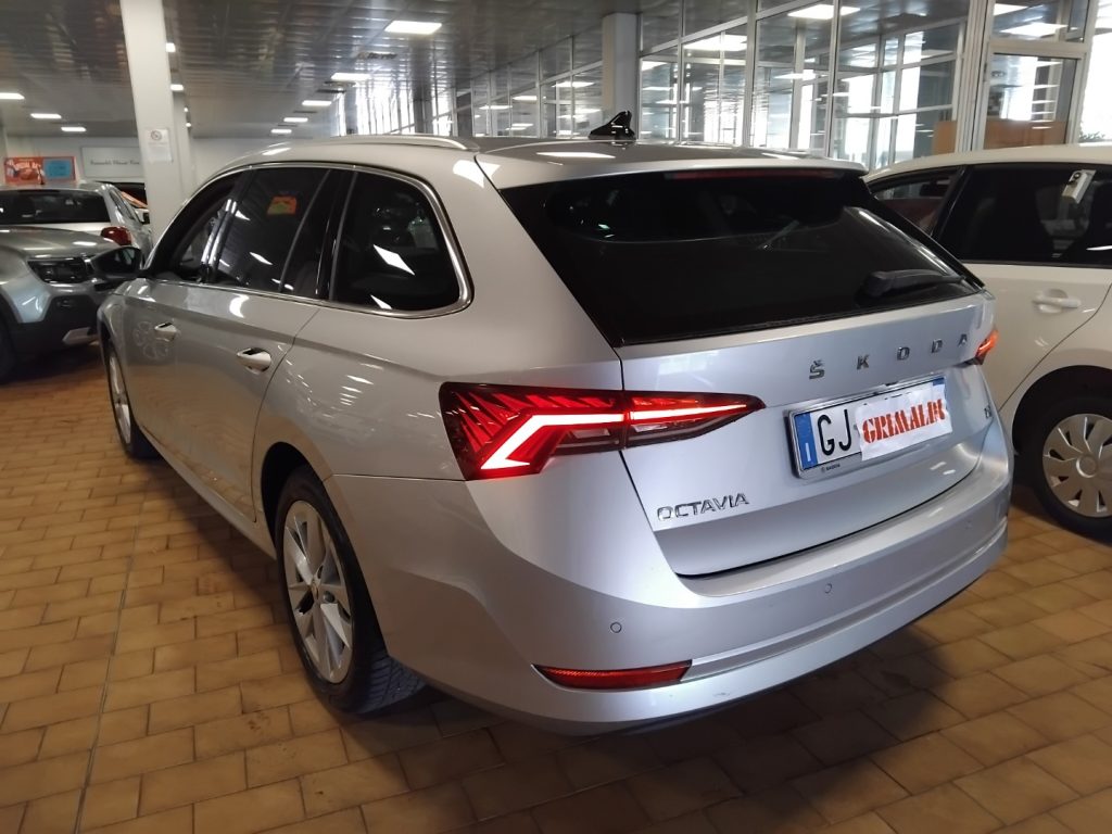 SKODA Octavia 1.4 TSI Plug-In DSG Wag. Style VIDEO PELLE 204 CV - 4