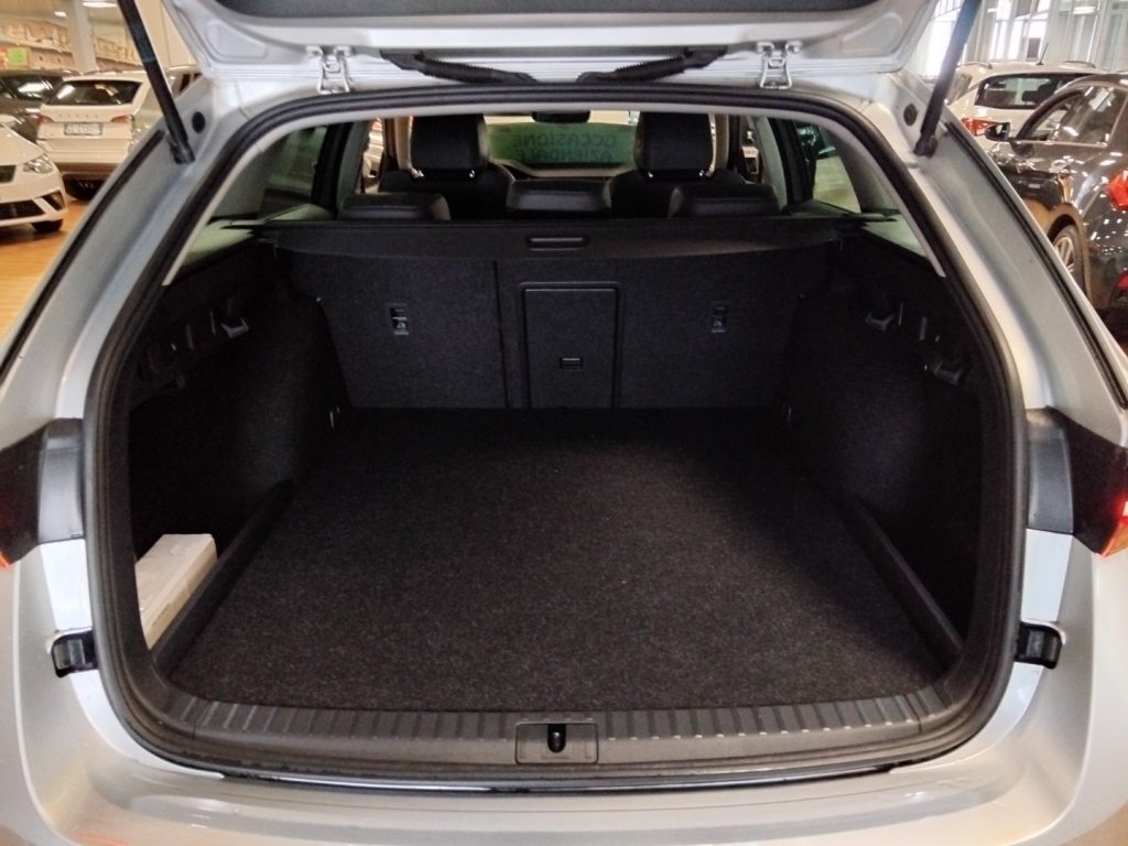 SKODA Octavia 1.4 TSI Plug-In DSG Wag. Style VIDEO PELLE 204 CV - 7