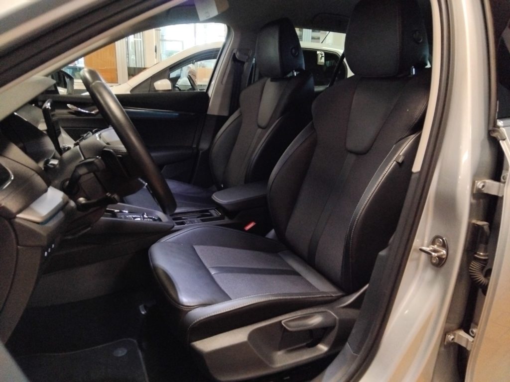 SKODA Octavia 1.4 TSI Plug-In DSG Wag. Style VIDEO PELLE 204 CV - 15