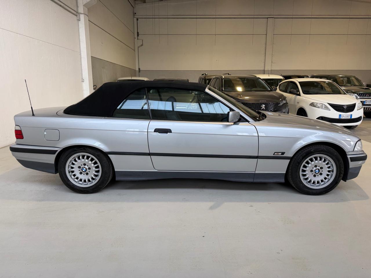 BMW 320 i 24V cat Cabriolet - 6