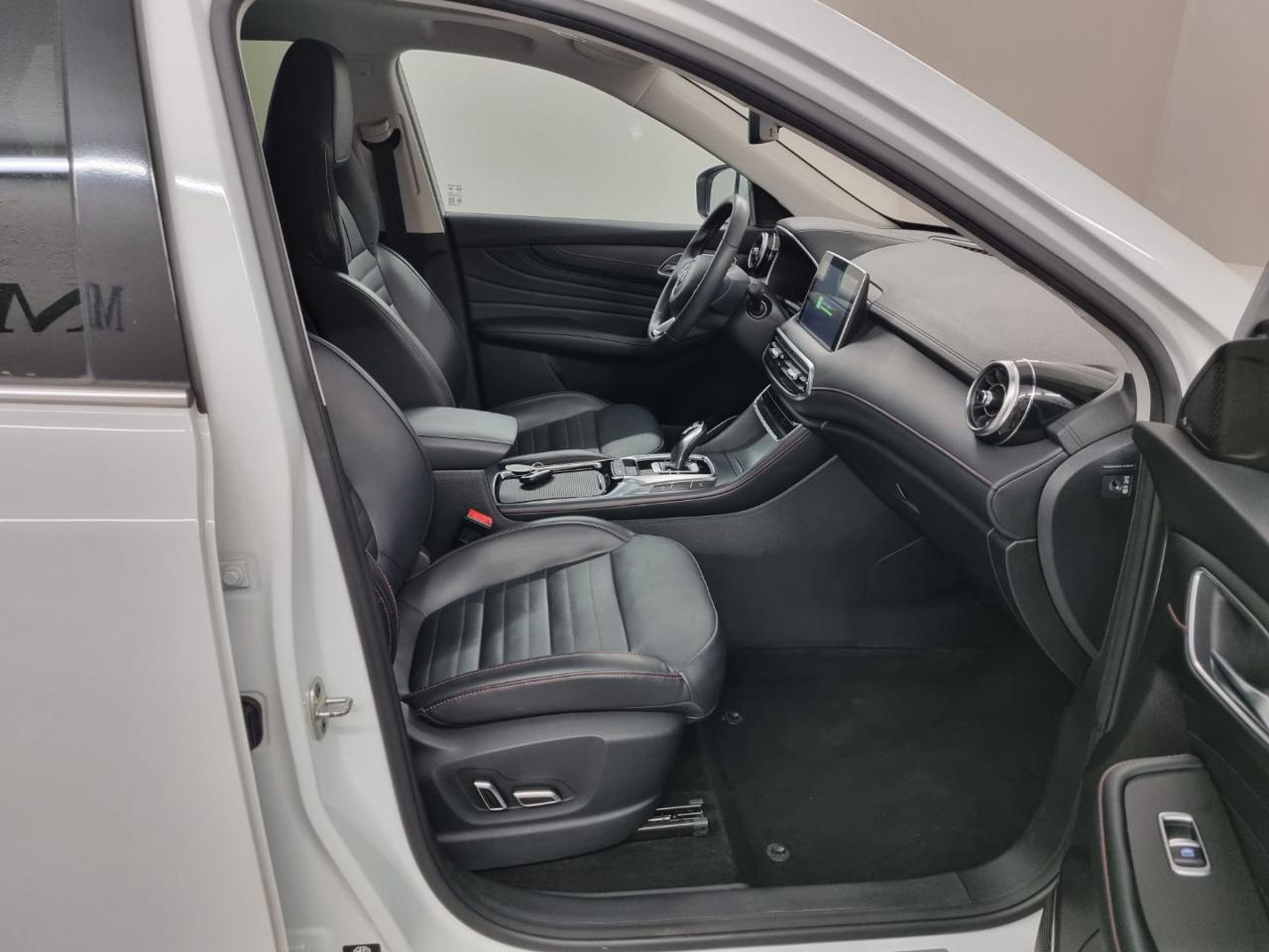 MG EHS Plug-in Hybrid Luxury - 10
