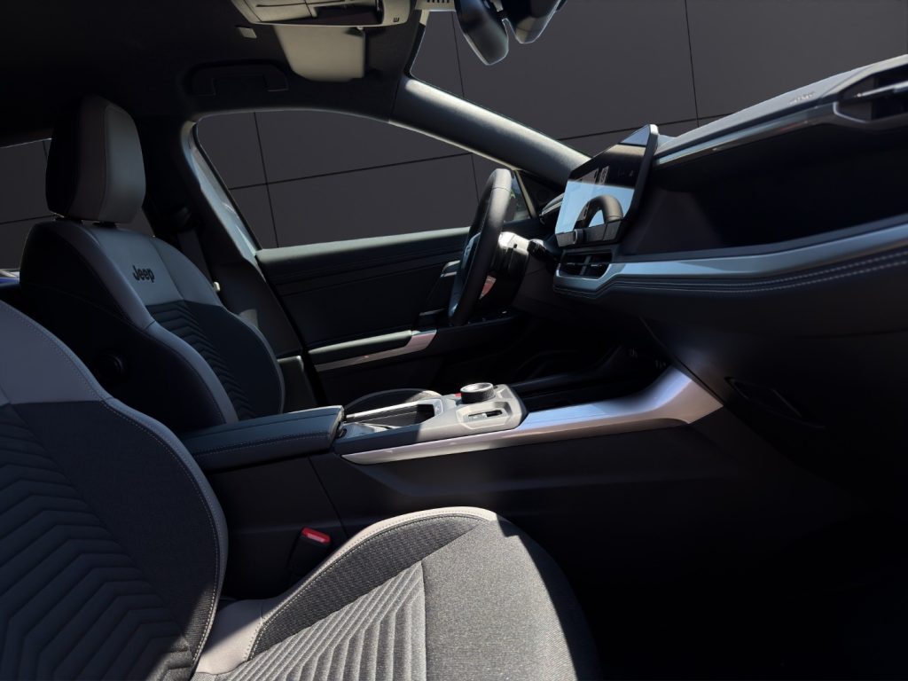 JEEP Compass 1.2 Turbo 48V e-Hybrid First Edition - 18