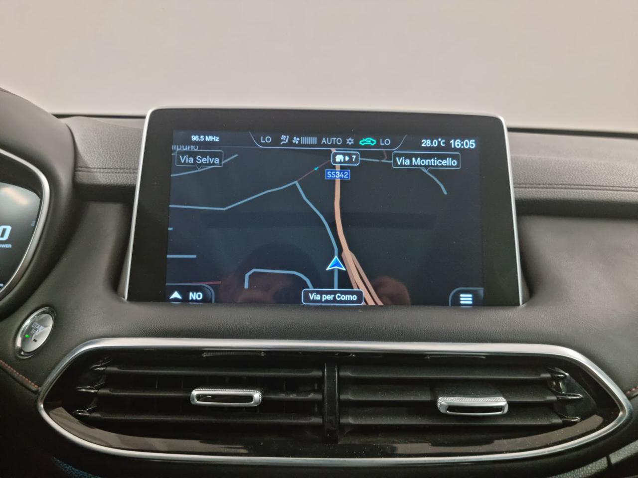 MG EHS Plug-in Hybrid Luxury - 12