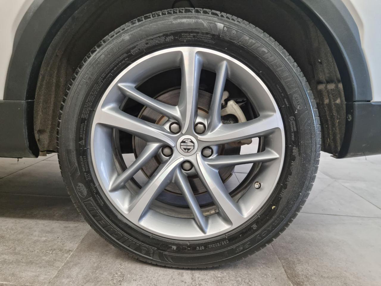MG EHS Plug-in Hybrid Luxury - 15