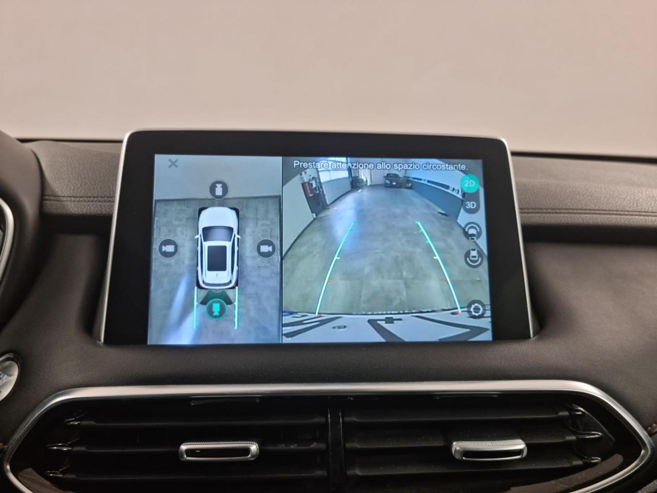 MG EHS Plug-in Hybrid Luxury - 11