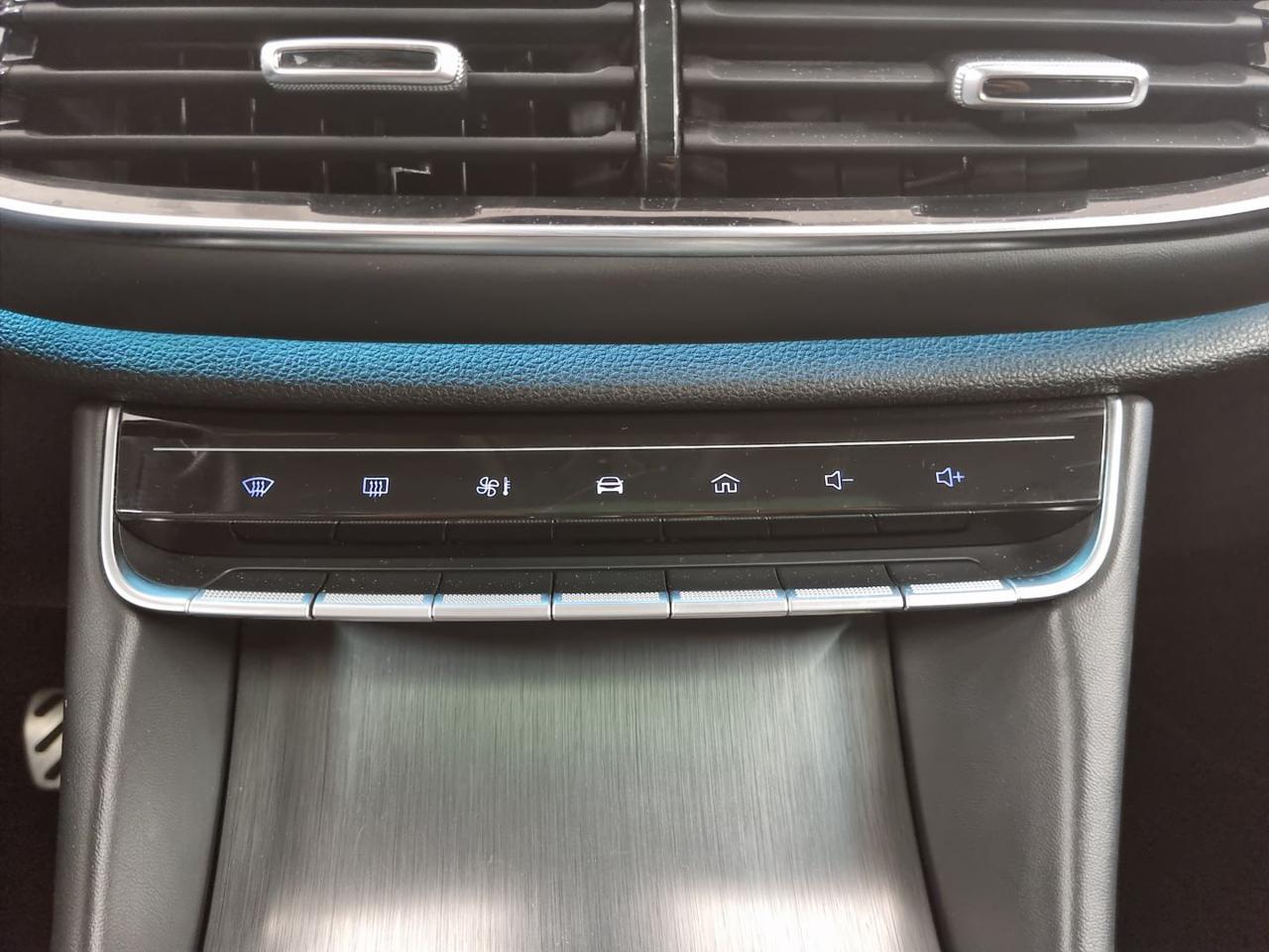 MG EHS Plug-in Hybrid Luxury - 32
