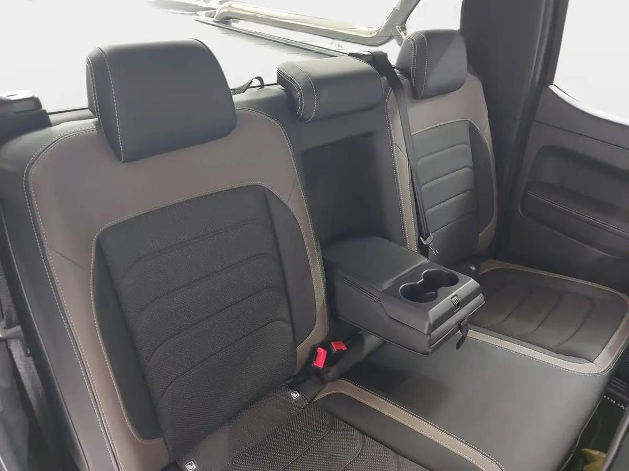VOLKSWAGEN Amarok 3.0 V6 TDI 241 CV 4MOTION aut. Doka Aventura - 14