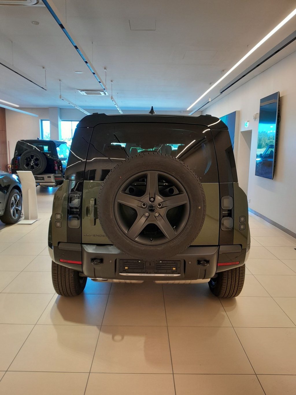 LAND ROVER Defender D200 AWD Auto 110 X-Dynamic SE IVA ESPOSTA - 6