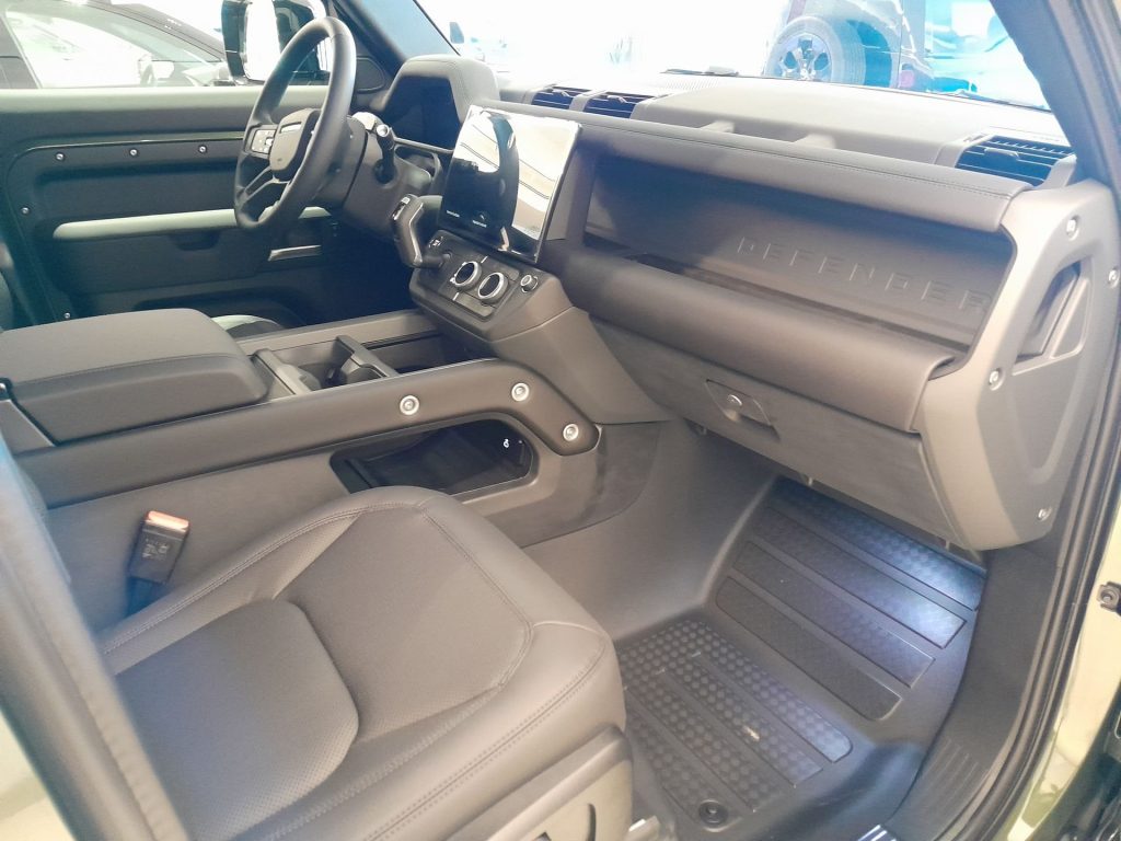 LAND ROVER Defender D200 AWD Auto 110 X-Dynamic SE IVA ESPOSTA - 10