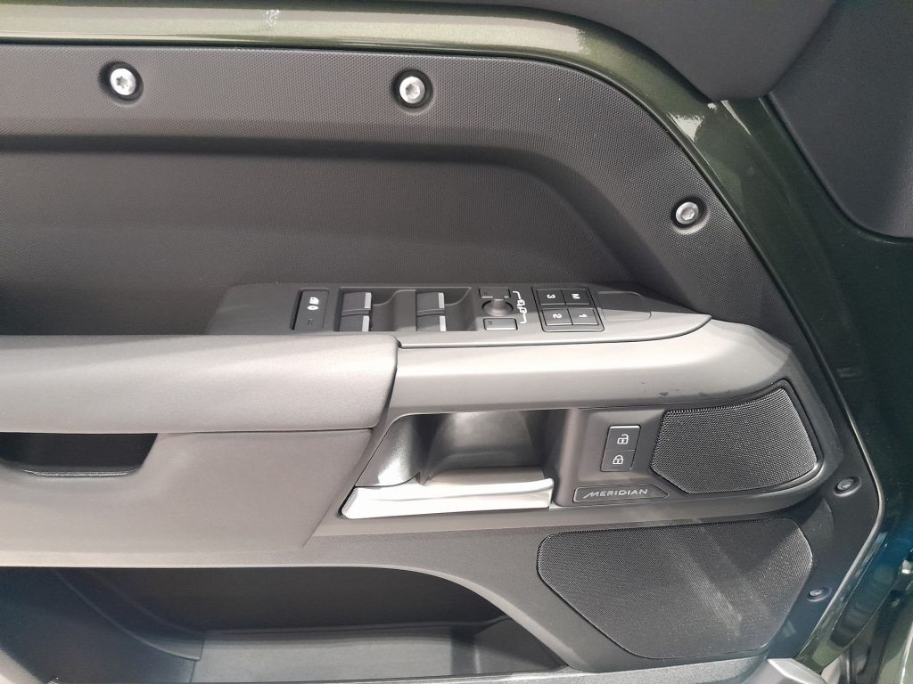 LAND ROVER Defender D200 AWD Auto 110 X-Dynamic SE IVA ESPOSTA - 13