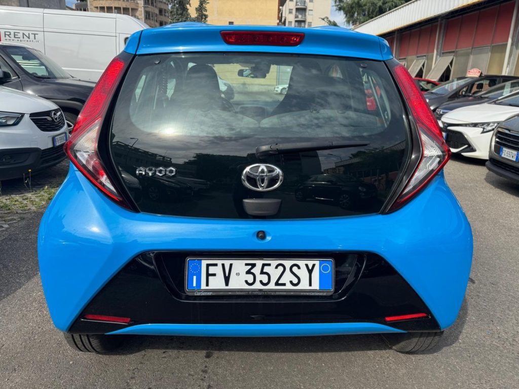 TOYOTA Aygo 1.0 VVT-i 72 CV 5 porte x-cool MMT - 7