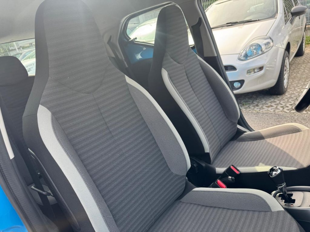 TOYOTA Aygo 1.0 VVT-i 72 CV 5 porte x-cool MMT - 15