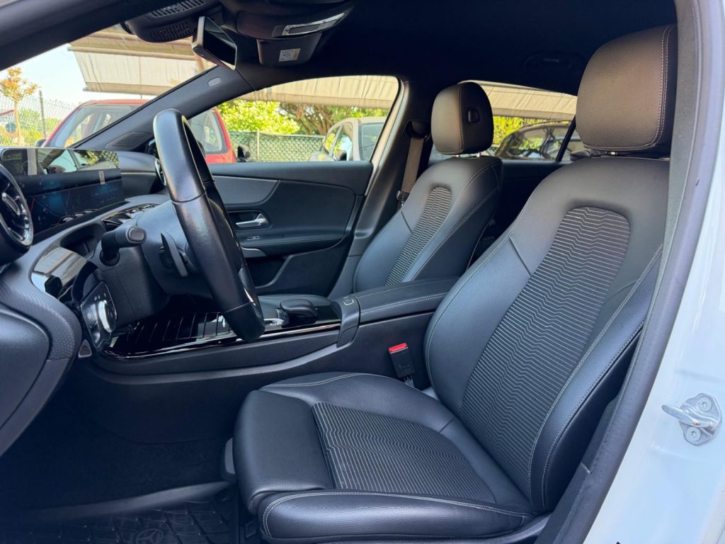 MERCEDES-BENZ A 180 d Automatic Sport - 9