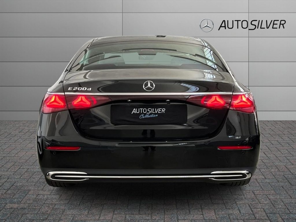 MERCEDES-BENZ E 200 d Mild hybrid Advanced - 4