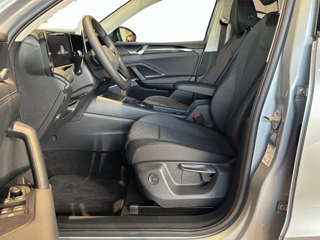 VOLKSWAGEN Tiguan Nuova Tiguan Edition Plus 1.5 eTSI ACT 110 kW (150 - 7