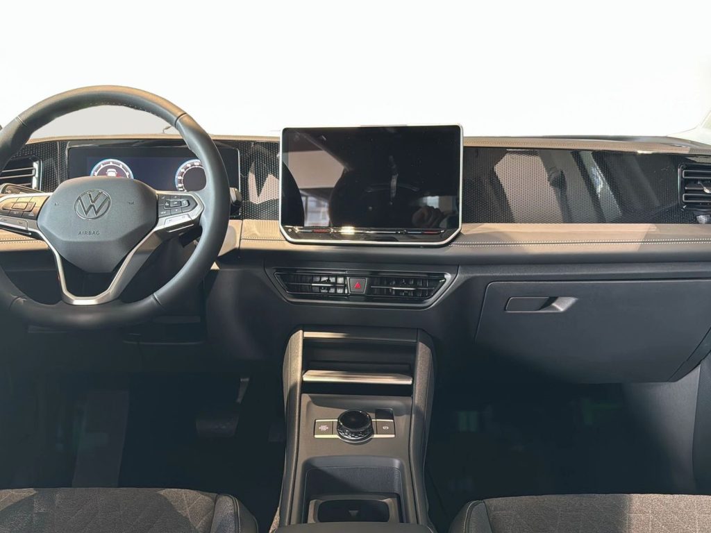 VOLKSWAGEN Tiguan Nuova Tiguan Edition Plus 1.5 eTSI ACT 110 kW (150 - 21