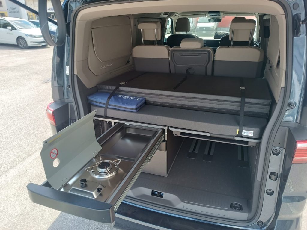 VOLKSWAGEN California t7  beach camper - 7