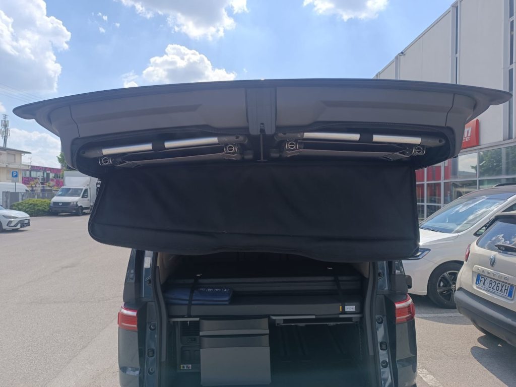 VOLKSWAGEN California t7  beach camper - 8