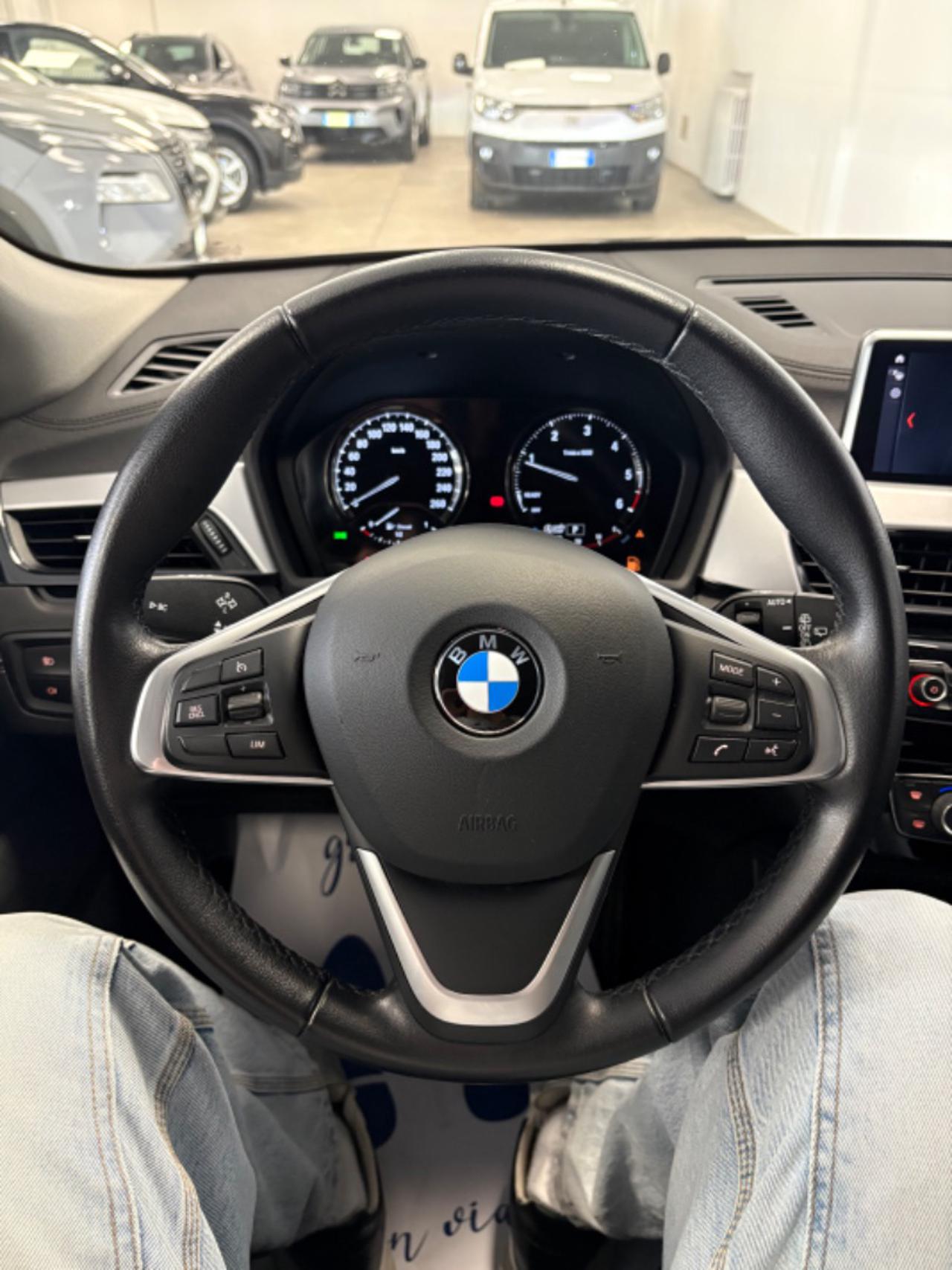 BMW X2 xDrive18d Business-X FARI LED - 8
