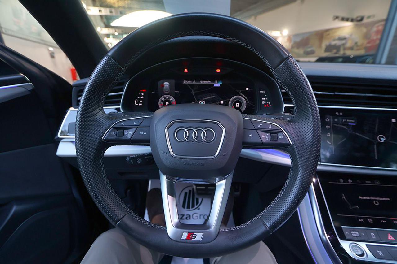 AUDI Q8 50 TDI Quattro Tiptronic Sport S-Line - 24