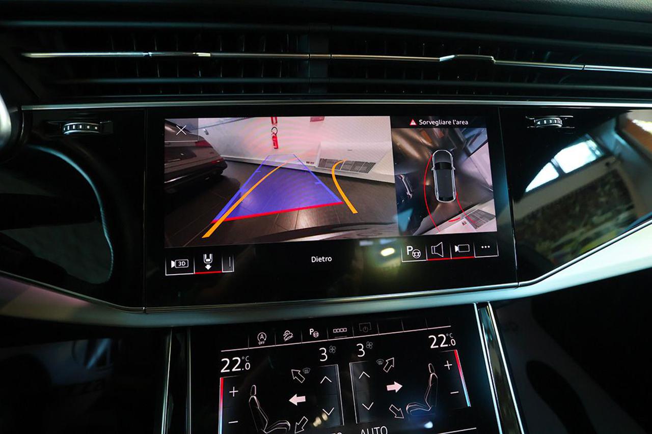 AUDI Q8 50 TDI Quattro Tiptronic Sport S-Line - 26