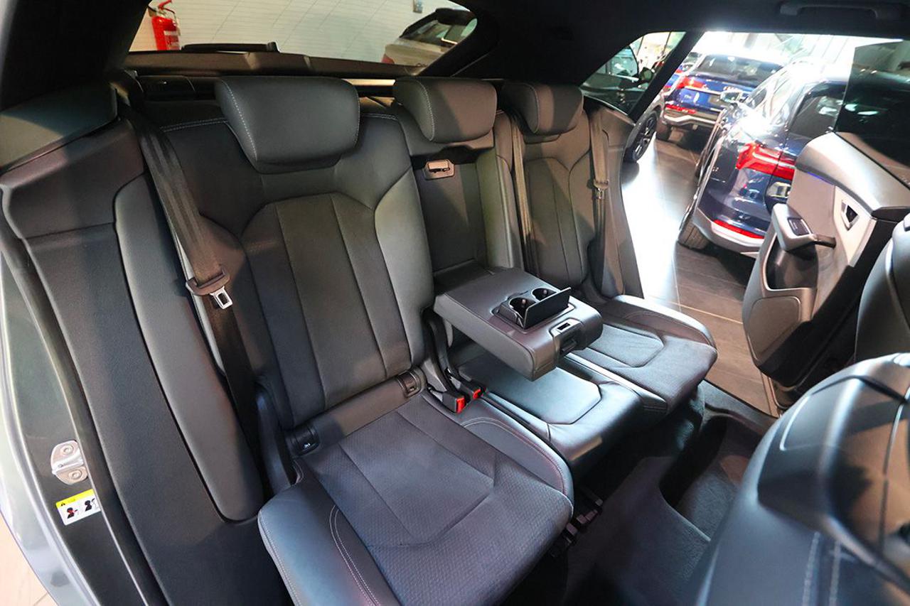 AUDI Q8 50 TDI Quattro Tiptronic Sport S-Line - 21