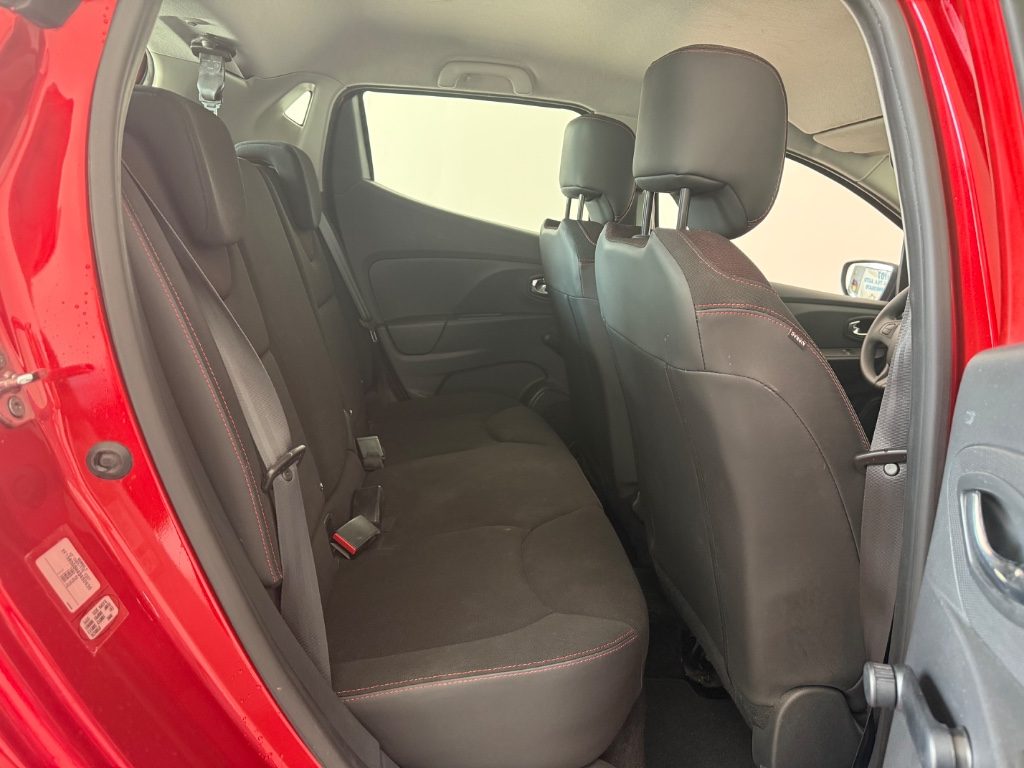 RENAULT Clio 1.2 75CV 5 porte Wave - 14