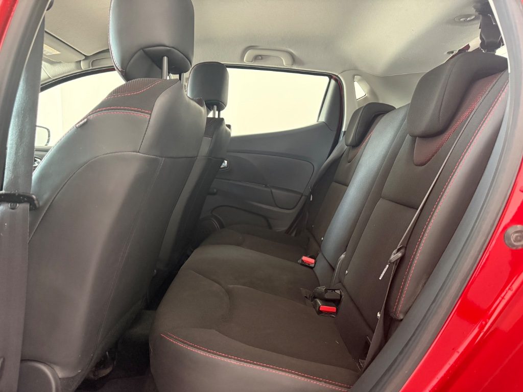 RENAULT Clio 1.2 75CV 5 porte Wave - 5