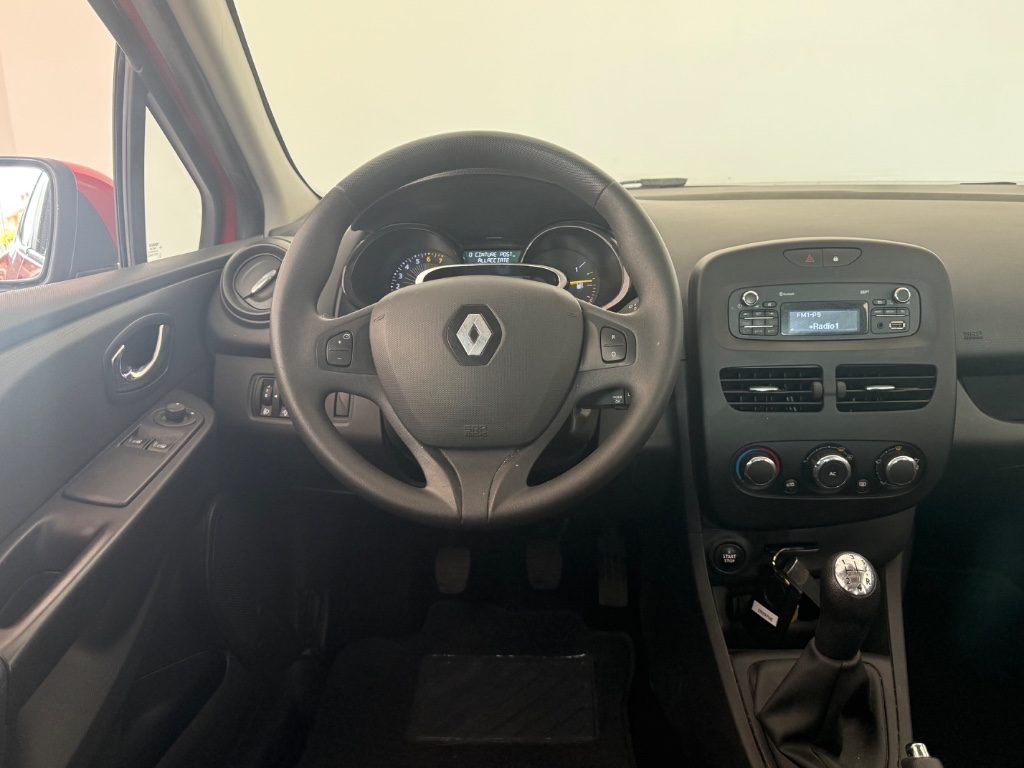 RENAULT Clio 1.2 75CV 5 porte Wave - 17