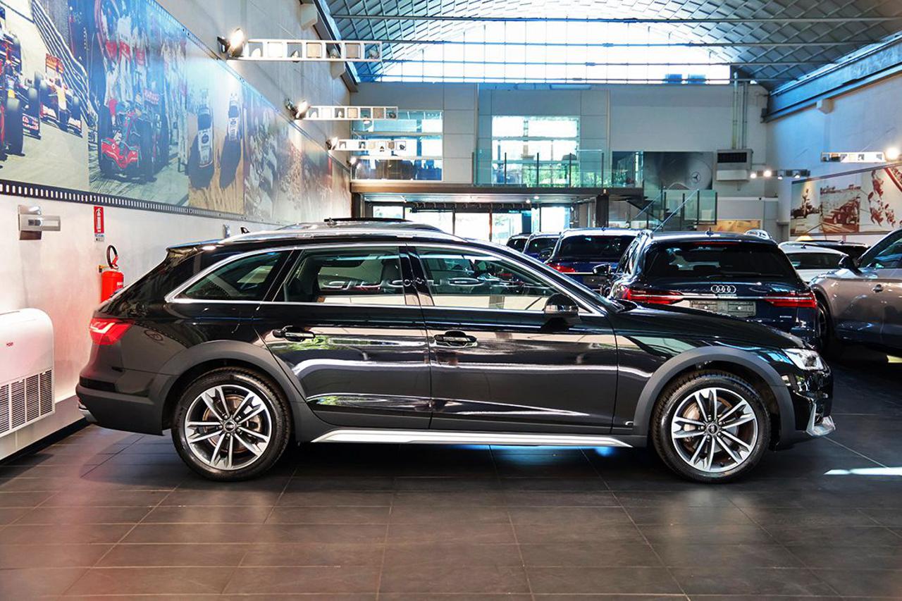 AUDI A4 allroad 40 TDI S-Tronic Identity Contrast - 2