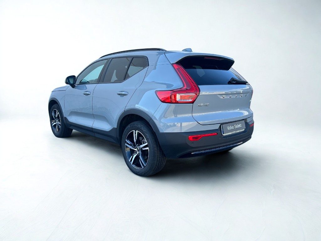 VOLVO XC40 B3 automatico Plus Dark - Foto 2