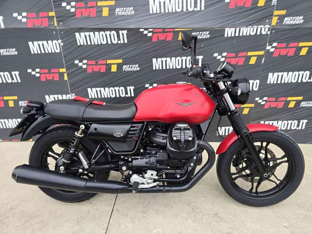 MOTO GUZZI V7 Rosso pastello