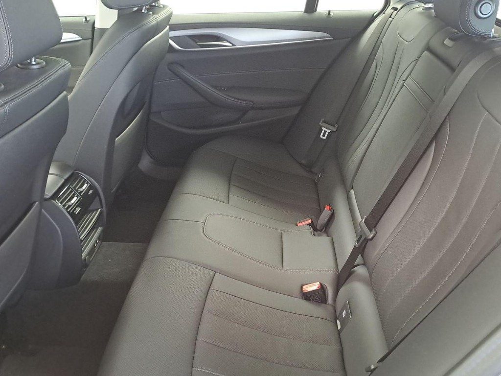 BMW 540 d 48V xDrive Touring Aut. + Tetto apr. - 12