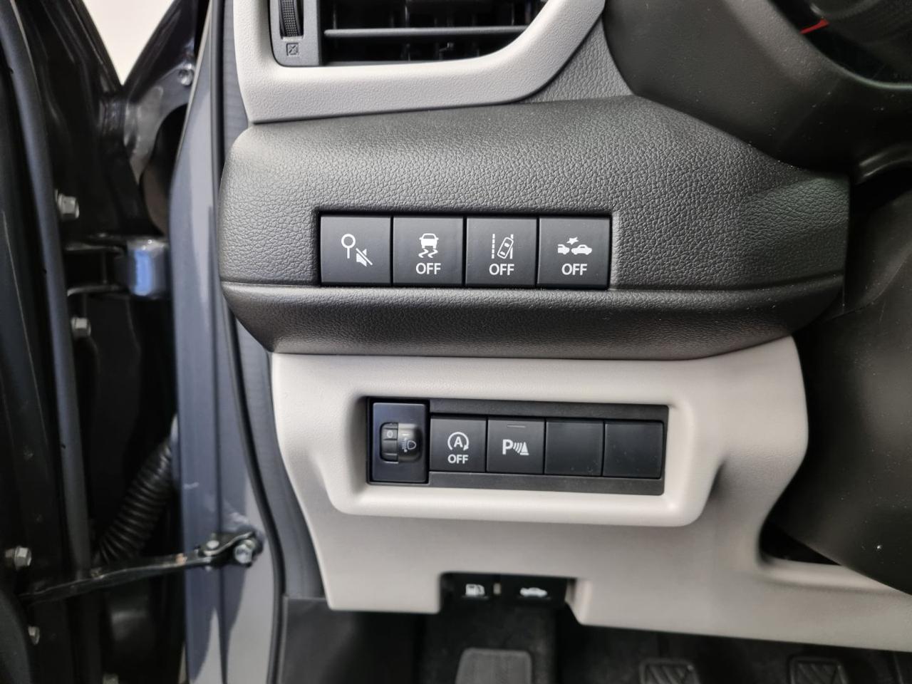 SUZUKI Swift 1.2 Hybrid 4WD AllGrip Top - 24