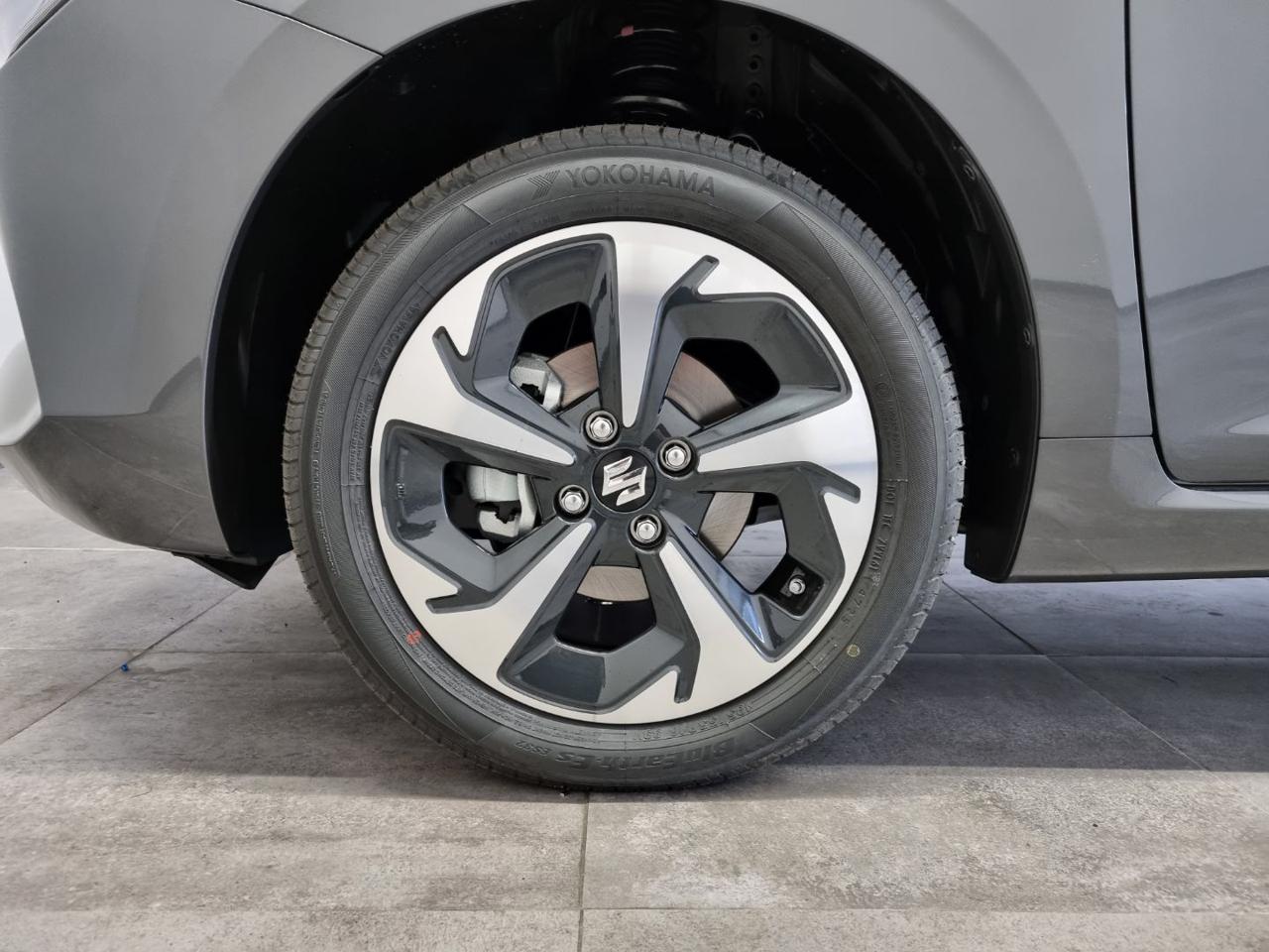 SUZUKI Swift 1.2 Hybrid 4WD AllGrip Top - 16