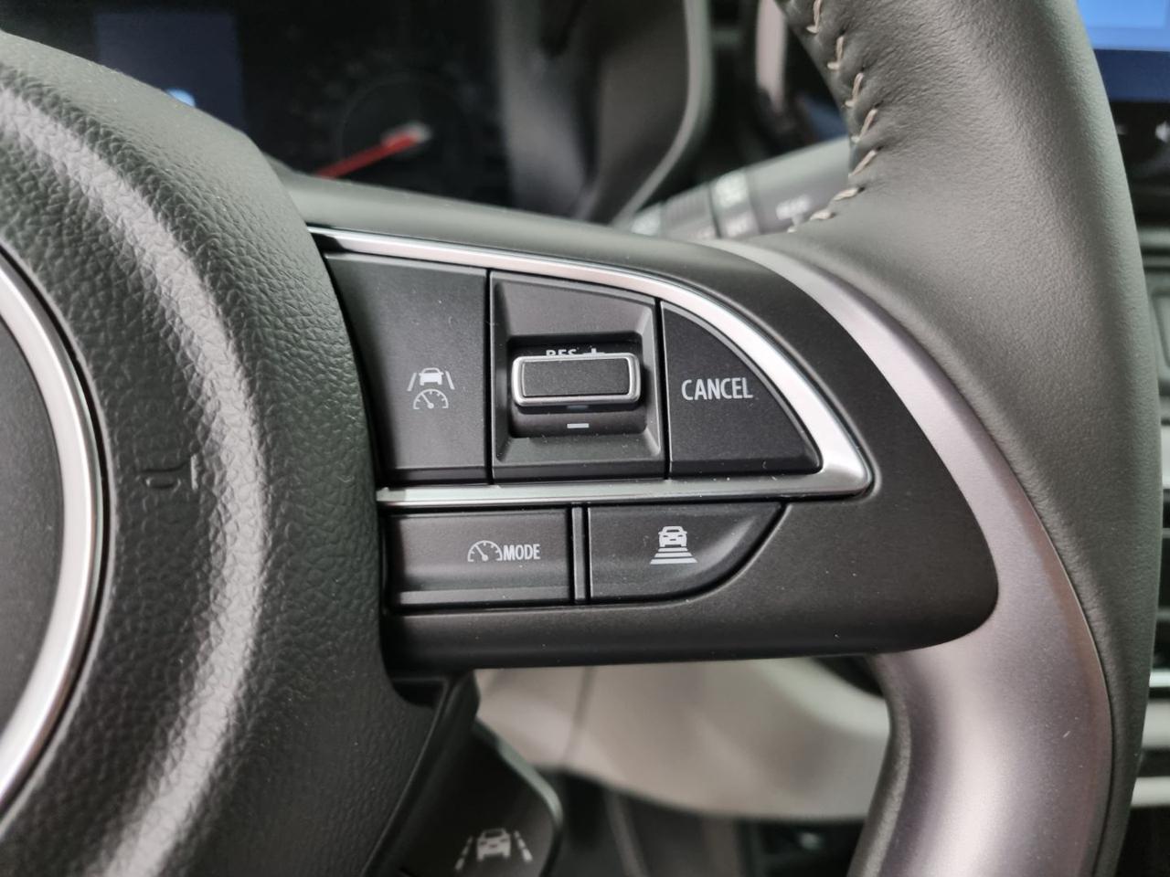 SUZUKI Swift 1.2 Hybrid 4WD AllGrip Top - 28