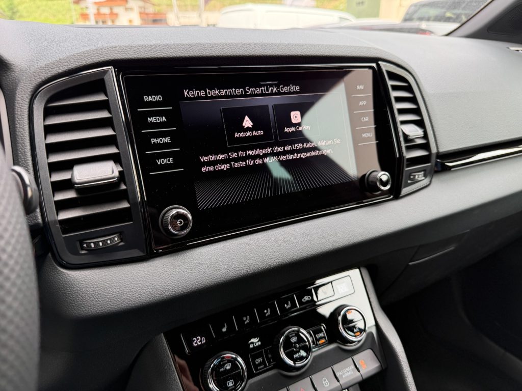 SKODA Karoq 1.5 TSI DSG SportLine GANCIO Matrix Cam Smart Link - 10