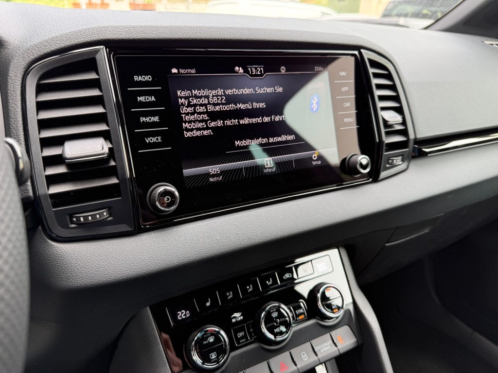 SKODA Karoq 1.5 TSI DSG SportLine GANCIO Matrix Cam Smart Link - 11