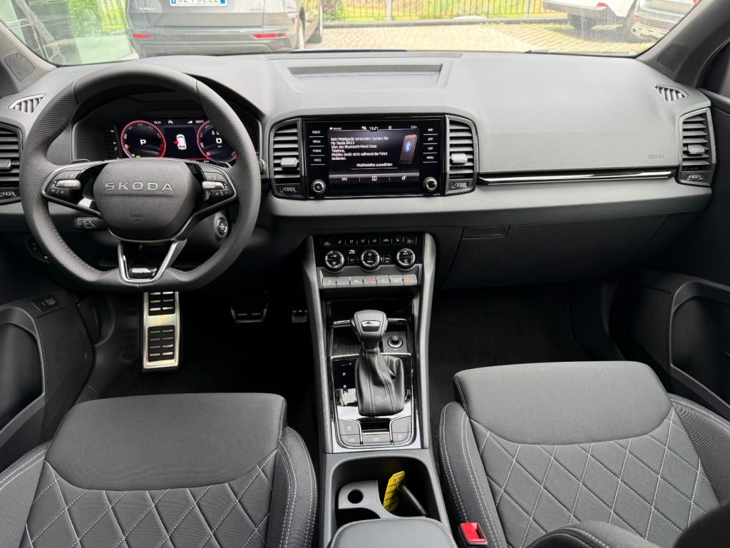 SKODA Karoq 1.5 TSI DSG SportLine GANCIO Matrix Cam Smart Link - 6