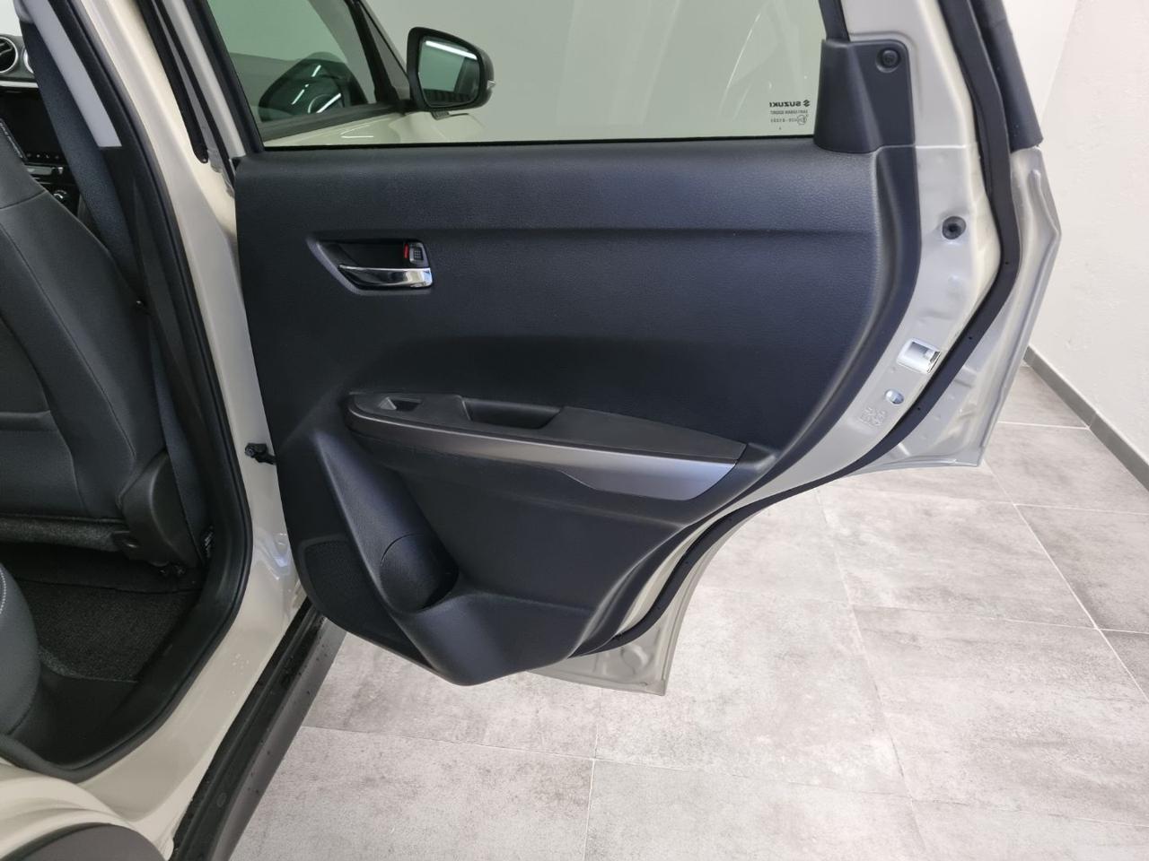 SUZUKI Vitara 1.4 Hybrid A/T 4WD AllGrip Starview - 25