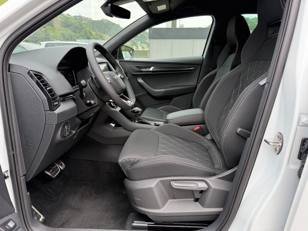 SKODA Karoq 1.5 TSI DSG SportLine GANCIO Matrix Cam Smart Link - 4