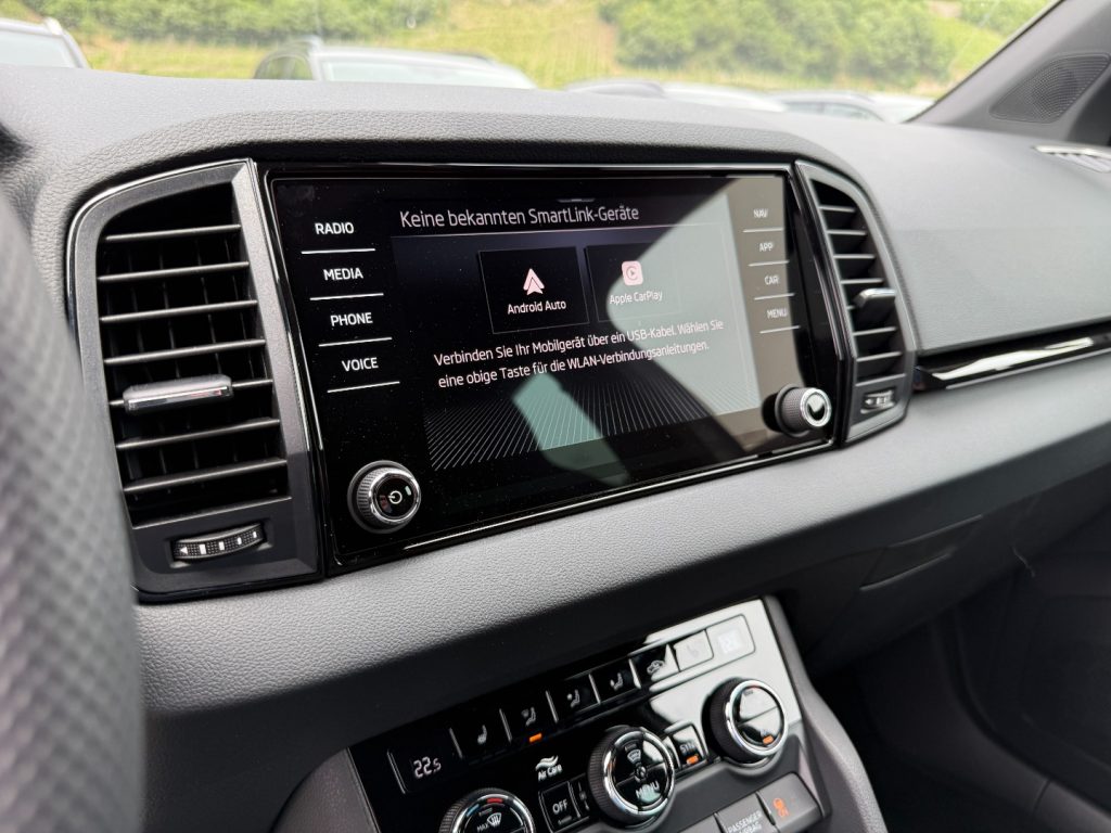 SKODA Karoq 1.5 TSI DSG SportLine GANCIO Matrix Cam Smart Link - 14